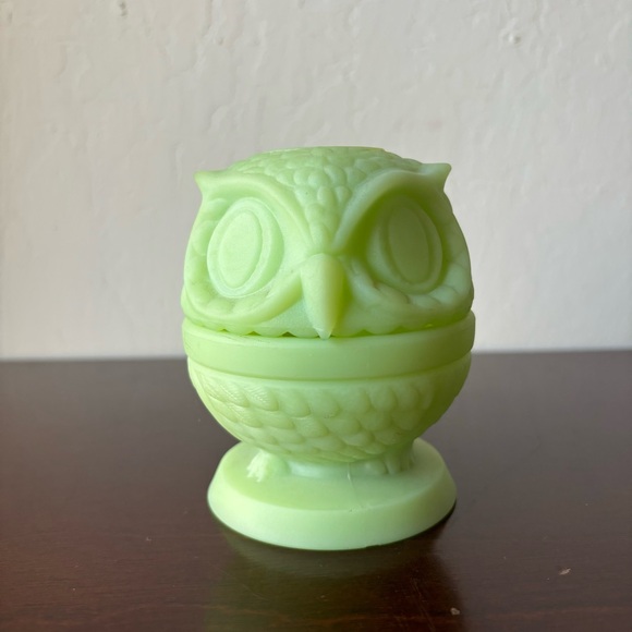 Fenton Vaseline Glass Green Owl Fairy Lamp GLOWS - Picture 1 of 10